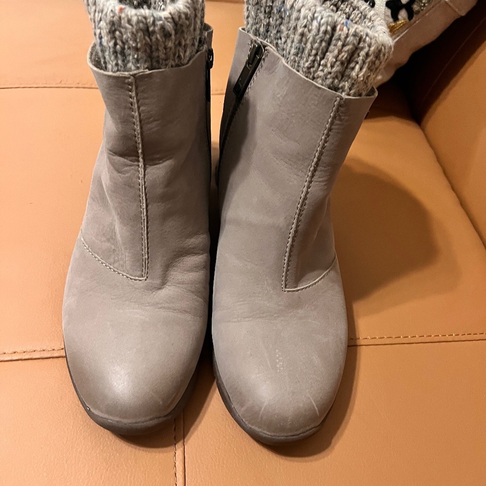 Bionica women’s ankle boot